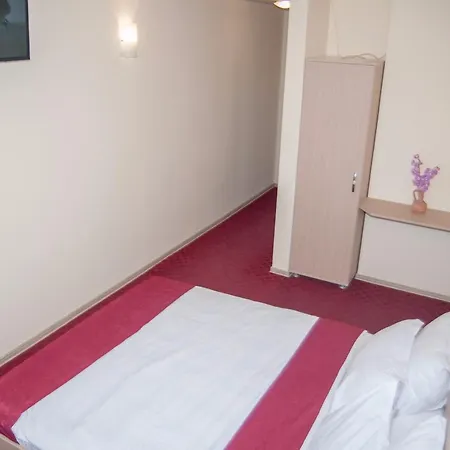 Hotel Dumbrava Minunata *